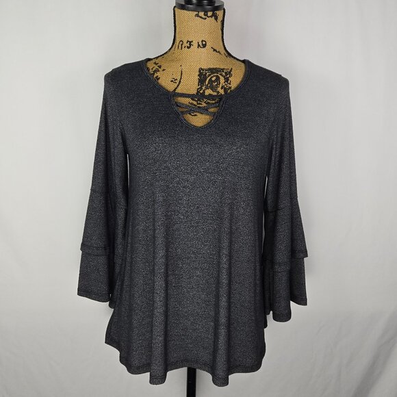 GYFT Gray Bell Sleeve Tunic Top L Criss Cross Neck Boho Chic Casual Soft Classic - Picture 1 of 10